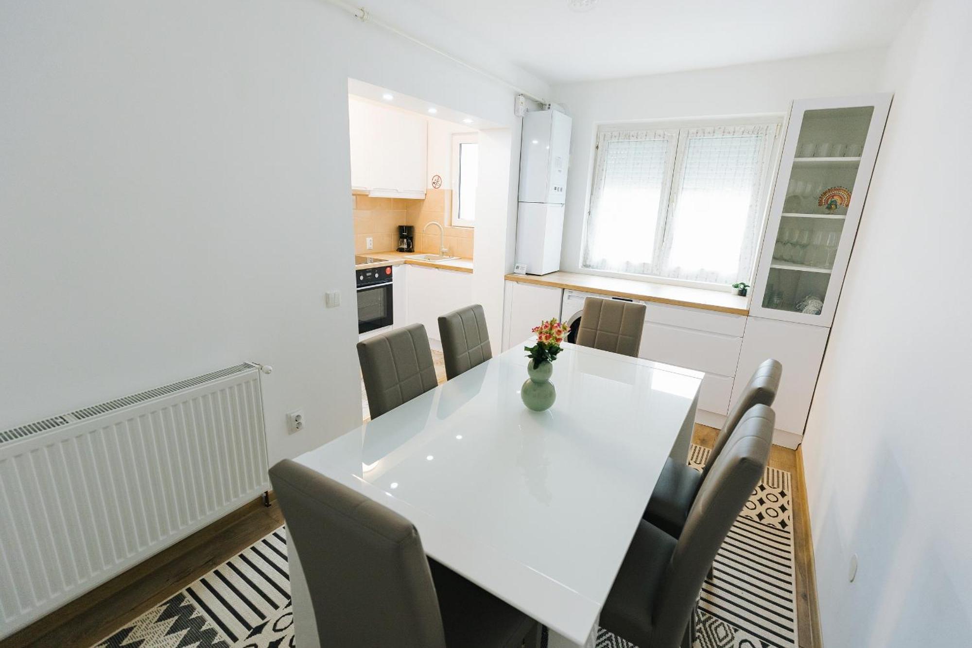 Apartamentul Anisiei